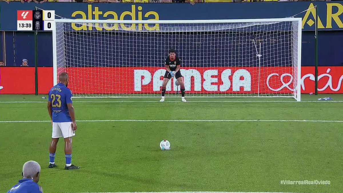 ¡LUIZ JÚNIOR LE ATAJÓ EL PENAL A SALOMÓN RONDÓN Y EVITÓ EL 1-0 DE REAL OVIEDO VS. VILLARREAL! 📺 #DisneyPlus Plan Premium