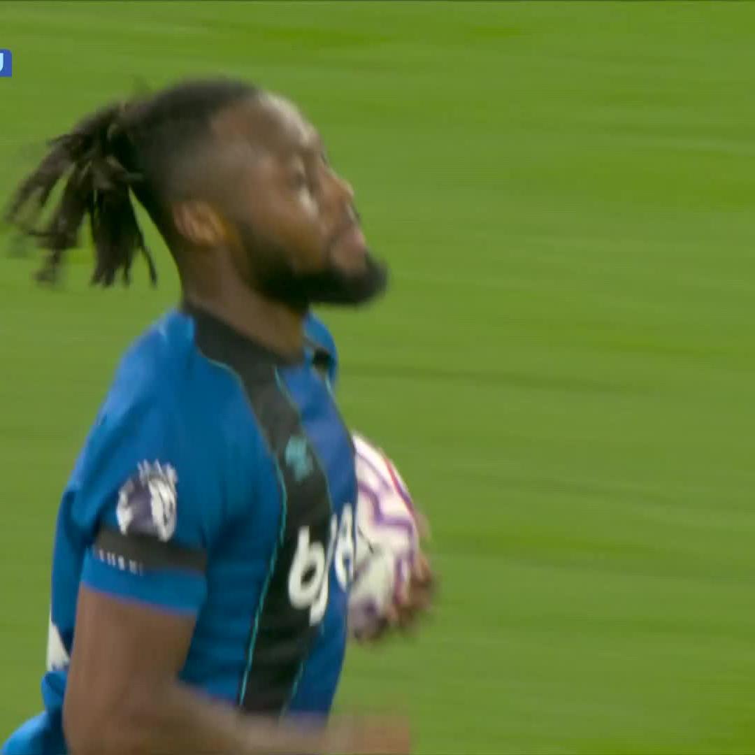 🇬🇭 Antoine Semenyo immediately starts making the run when the ball goes out wide. And that finish was calm and collected, he just has an eye for goal.