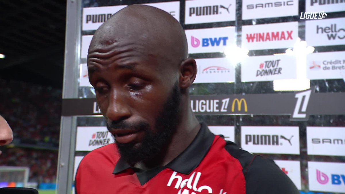 🗣️ Seko Fofana : "Je savais que si on sortait du pressing, on aurait des boulevards." Le milieu de terrain du Stade Rennais F.C. très satisfait de cette première victoire à domicile cette saison. #SRFCOM