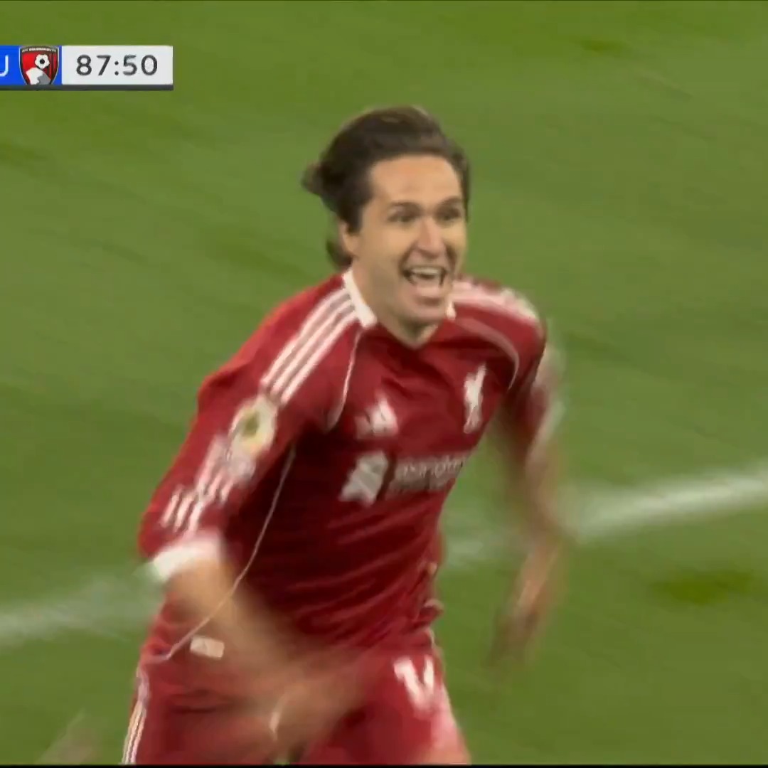 FEDERICO CHIESA PUTS LIVERPOOL AHEAD IN THE FINAL MINUTES. INCREDIBLE.