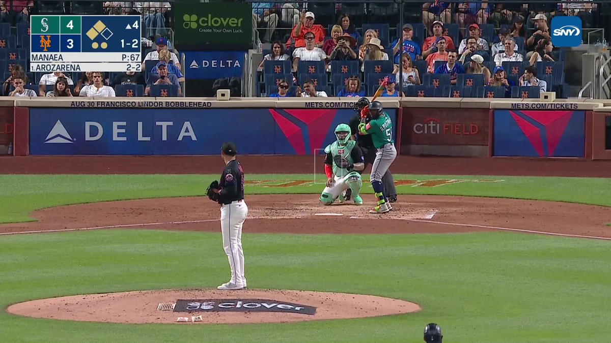 Sean Manaea strikes out Randy Arozarena for his 6th strikeout of the night and gets out of trouble in the 4th