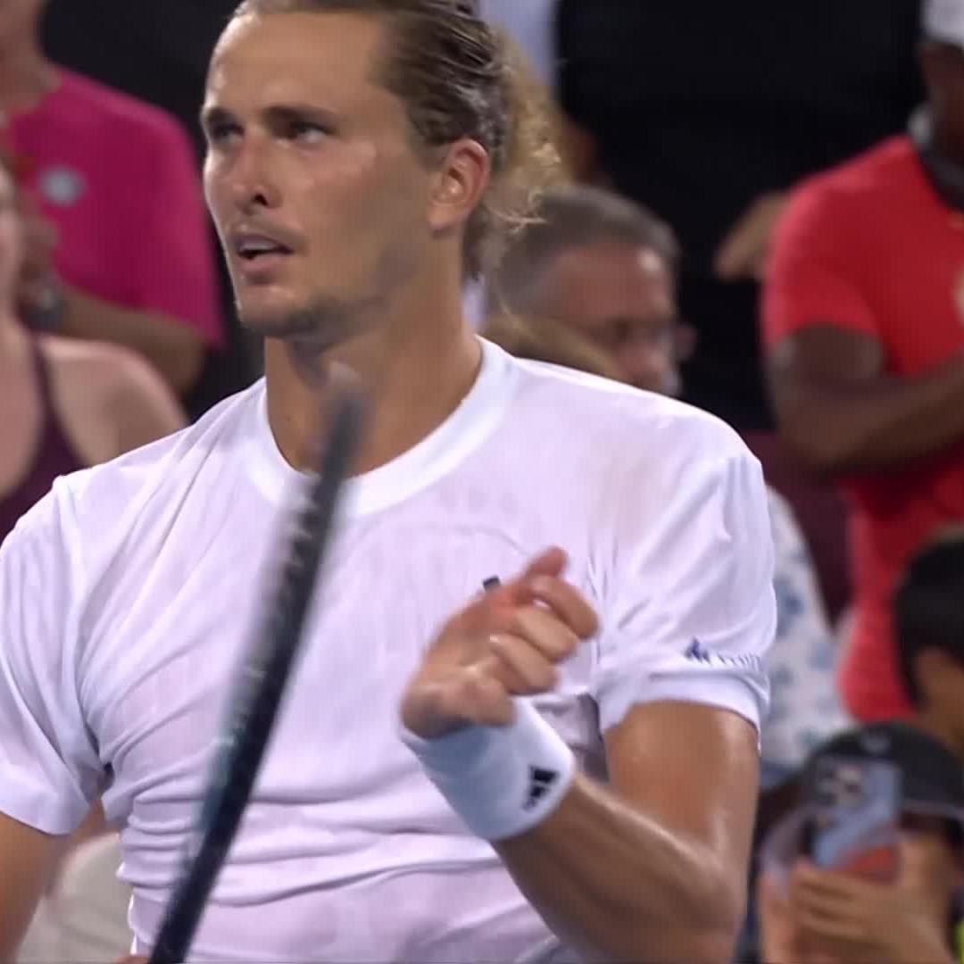 Running up that hill 💪 Alexander Zverev remains perfect against Ben Shelton with a 6-2 6-2 triumph. #CincyTennis