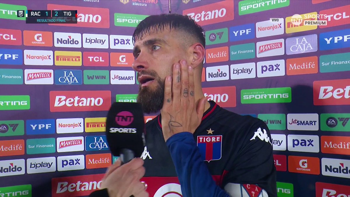 🎙️"Es un premio al esfuerzo. Se lo quiero dedicar a los hinchas de Independiente. Yo soy hincha y sigo muy ligado al club. Cuando se vaya esta dirigencia voy a volver" sentenció JoaKing Laso.