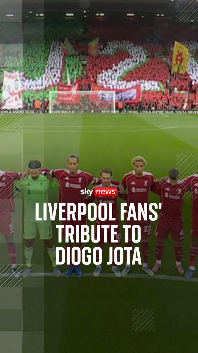 A minute's silence was held at Anfield as Liverpool players and fans remembered their former player Diogo Jota, who died in a car crash this Summer.