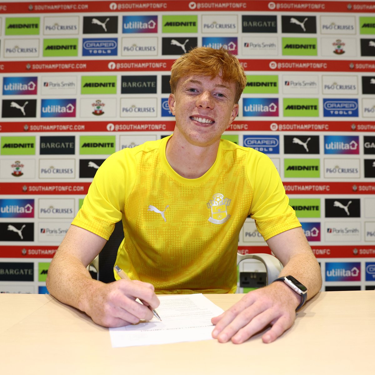 We are delighted to announce the signing of Rory Whittaker, who joins #SaintsFCU21s from Hibernian Football Club 🤝