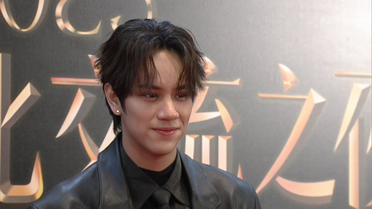 KORAPAT KIRDPAN 黄乐荣 😎🖤 NANON WEIBO GALANIGHT #WeiboGala2025xNanon #WeiboCulturalExchangeNight2025 #mynameisnanon