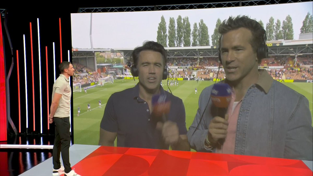 "You look shorter on TV!" Ryan Reynolds and Rob Mac get stuck in with former Wrexham defender Ben Tozer before the Red Dragons take on West Brom 🤣