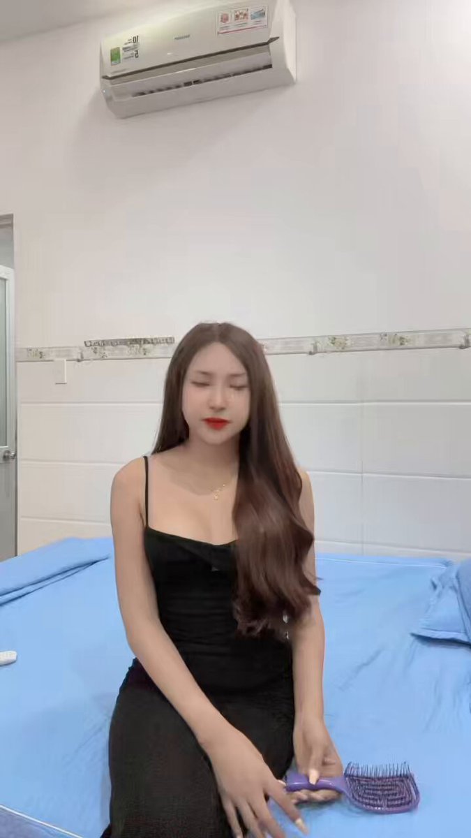 Mưa hoài buồn quá 🤓