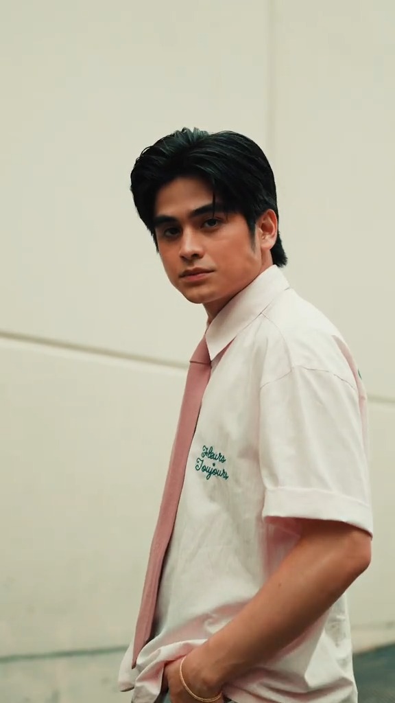 HI, POGI! 😍 Will Ashley is stealing hearts in his latest video! He was one of the judges on the Grand Finals of #BreakingMuse and #EscortMoShowMo on #ItsShowtime. 🎥: Will Ashley/TikTok