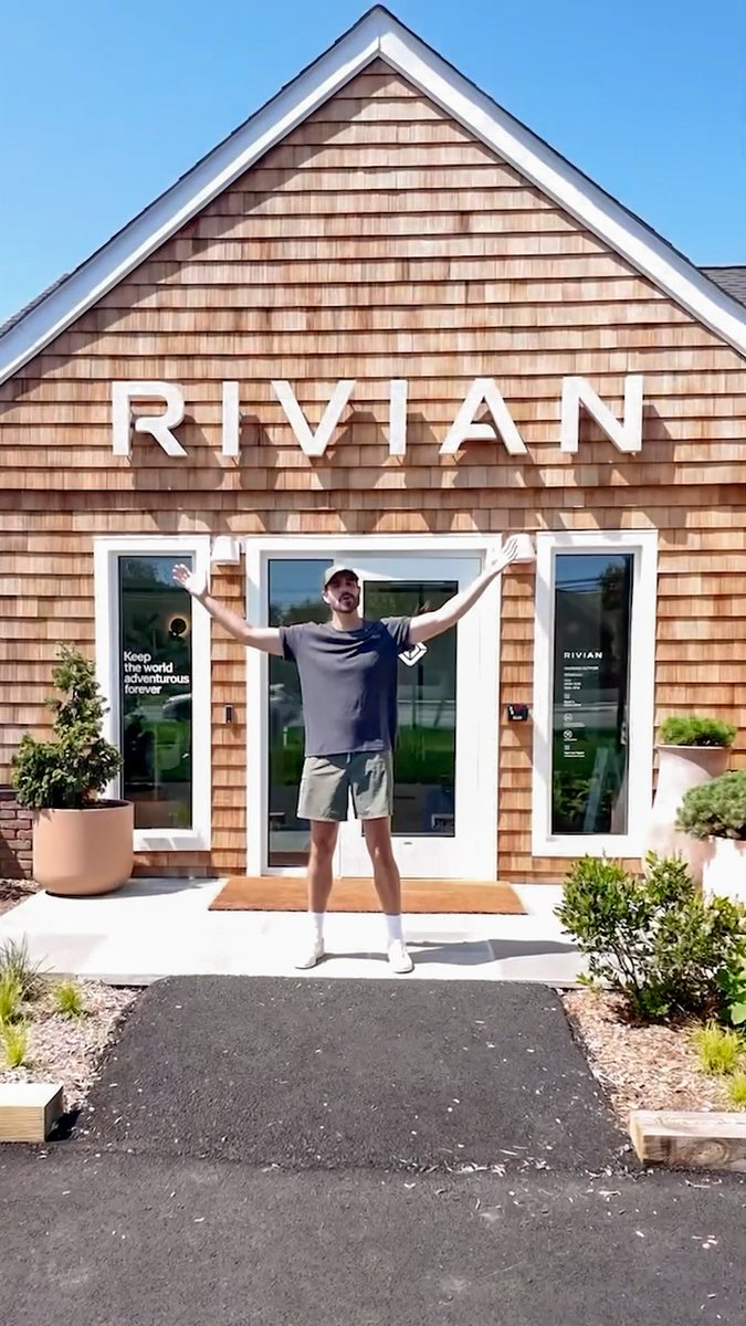 A little road trip with our Airstream to visit the brand new Hamptons Charging Outpost? Don’t mind if we do! Come say hello and grab a charge at 1 Montauk Hwy, Southampton, NY 11968.