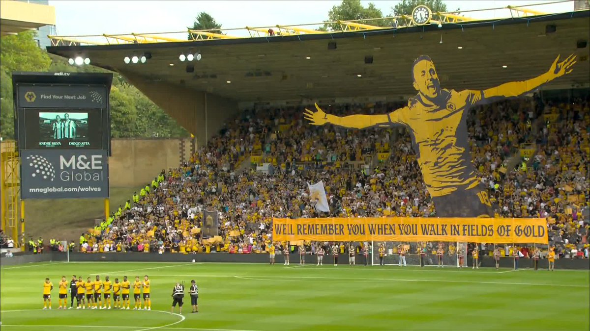 Wolves and Manchester City pay tribute to Diogo Jota at Molineux ❤️