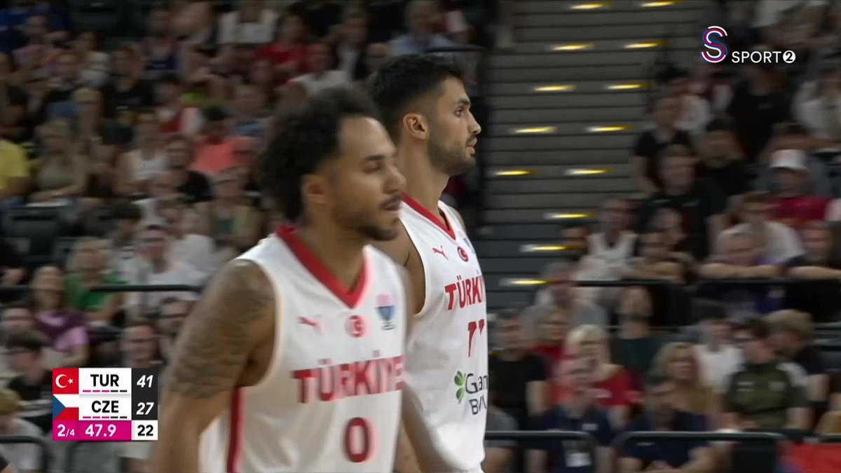 Milli takımımız ilk yarıyı 41-29 önde kapattı!