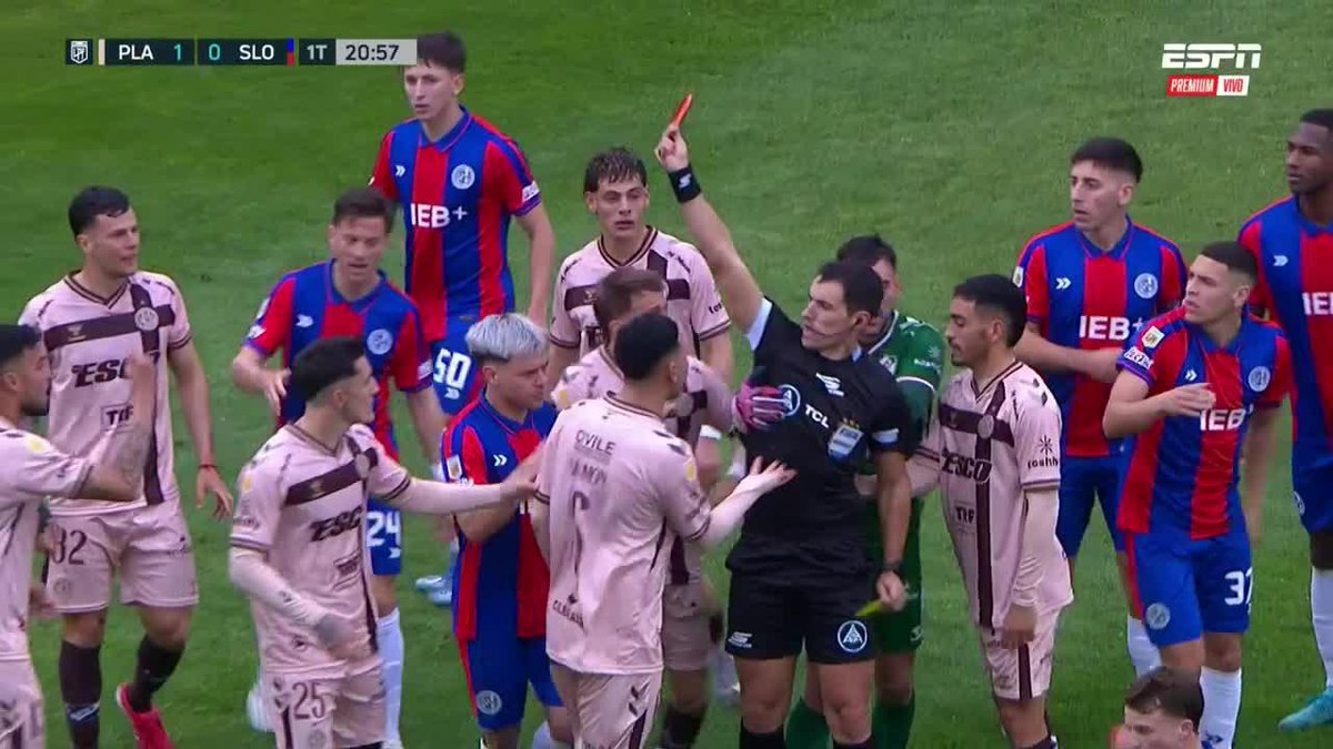 ⚠️❌ NACHO VÁZQUEZ EXPULSADO POR DOBLE AMARILLA EN ¡UN MINUTO! La primera a los 20', la segunda a los 21'. 😳