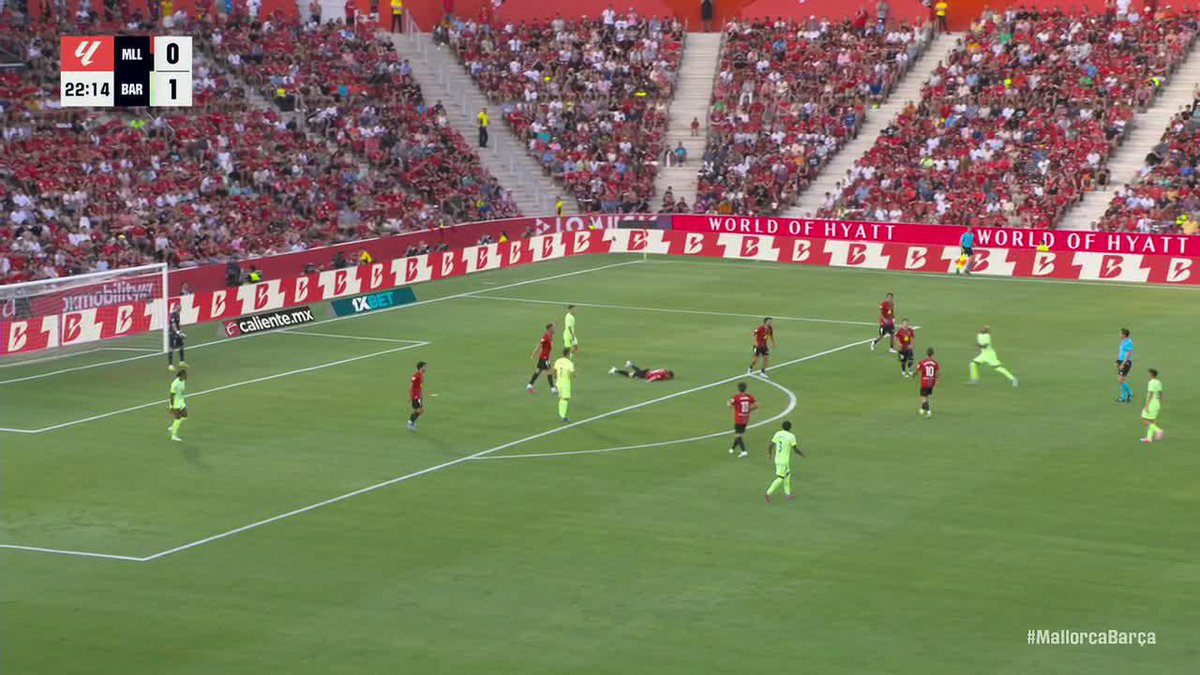 This Ferran Torres goal ended up counting and Barca have gone up 2-0 😅