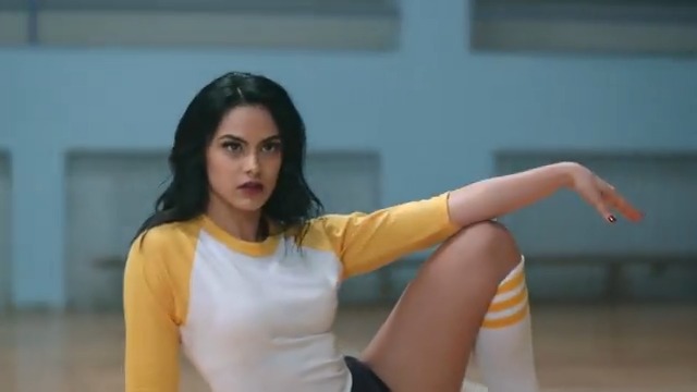 Podem falar o que for, mas essa cena de Riverdale entrou pra história em 2017.