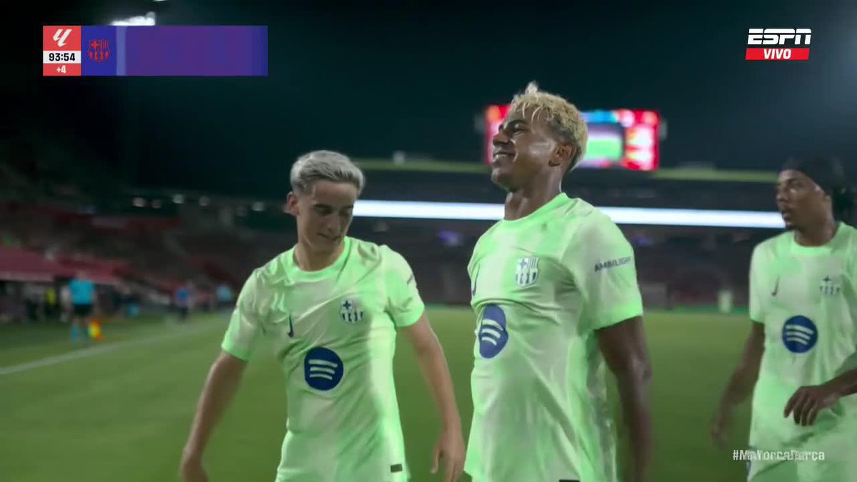 CIERREN TODO: GOLAZO TOP DE LAMINE YAMAL PARA EL TERCERO DE BARCELONA EN EL ARRANQUE DE LA LIGA. 📺 Mirá #LaLiga por #DisneyPlus Plan Premium