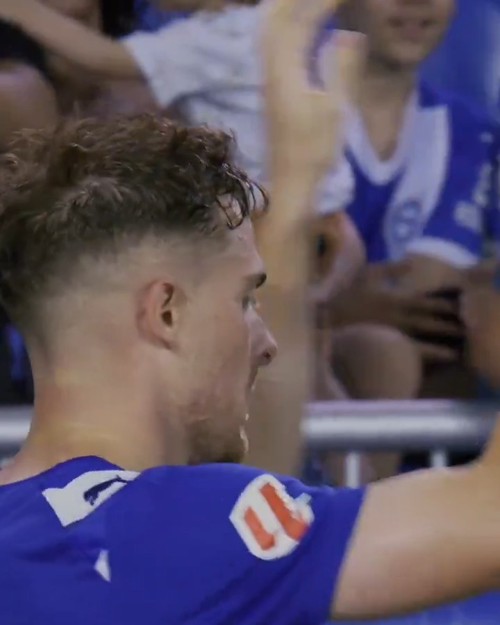 .Toni Martínez 🤍💙 Deportivo Alavés #VUELVELALIGA | #LALIGAHighlights
