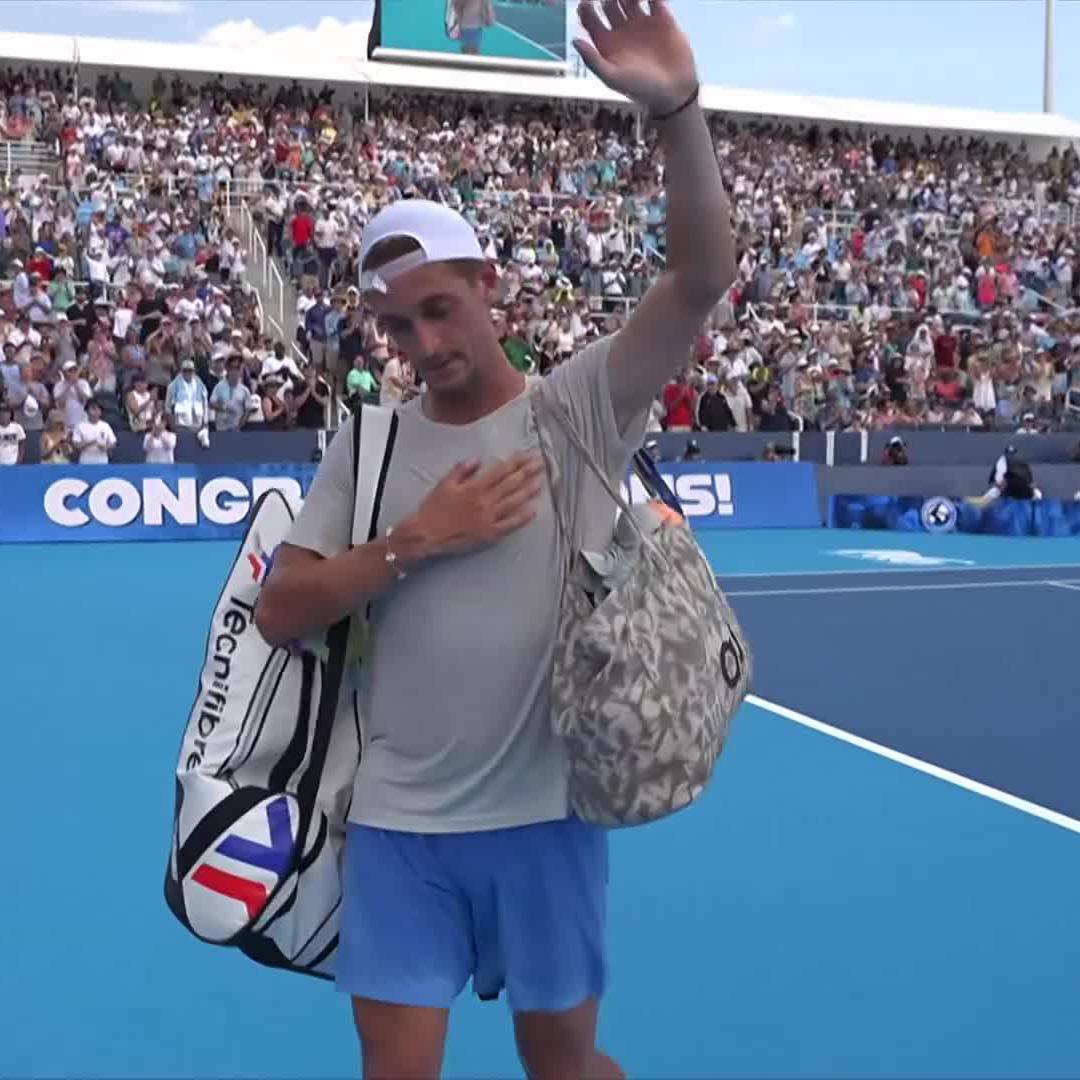 Remember the name 🙌 Terence Atmane gets a proper sendoff from Jannik Sinner and the #CincyTennis fans.