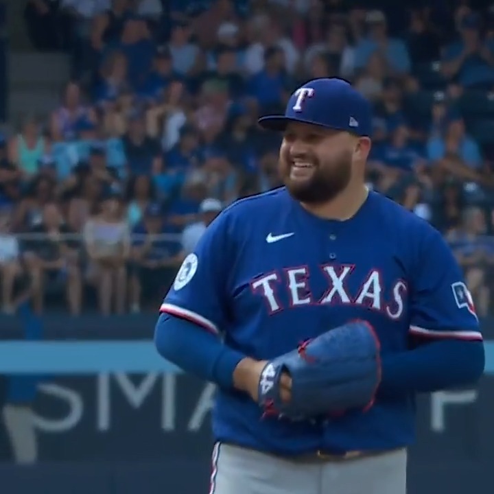 Rowdy Tellez is on the mound and plunked his former teammate George Springer 😭