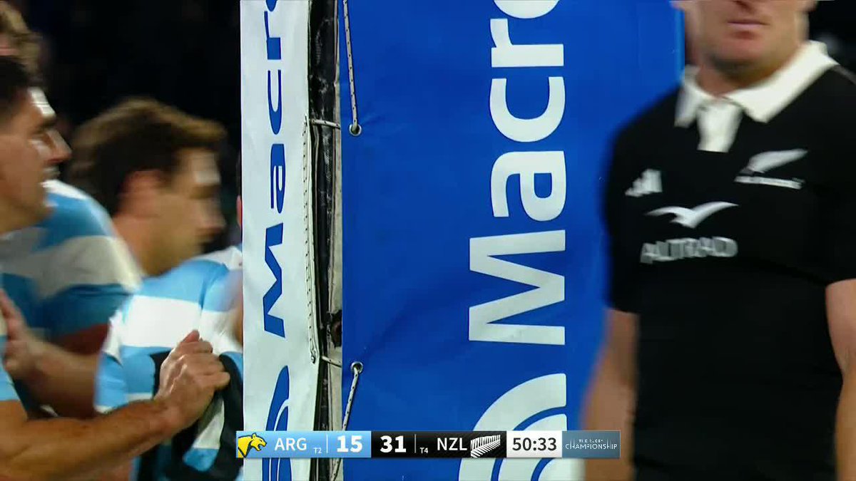 👏👏 ¡La ovalada siempre al 10! Tomás Albornoz y una tremenda conquista contra los All Blacks. ➕ Mirá el mejor rugby en Disney+ Plan Premium.