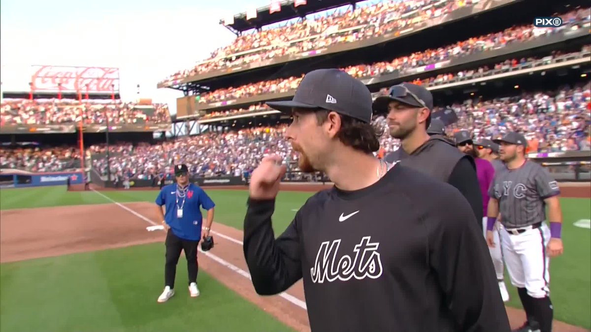 Nolan McLean joins the postgame kick 🧡💙