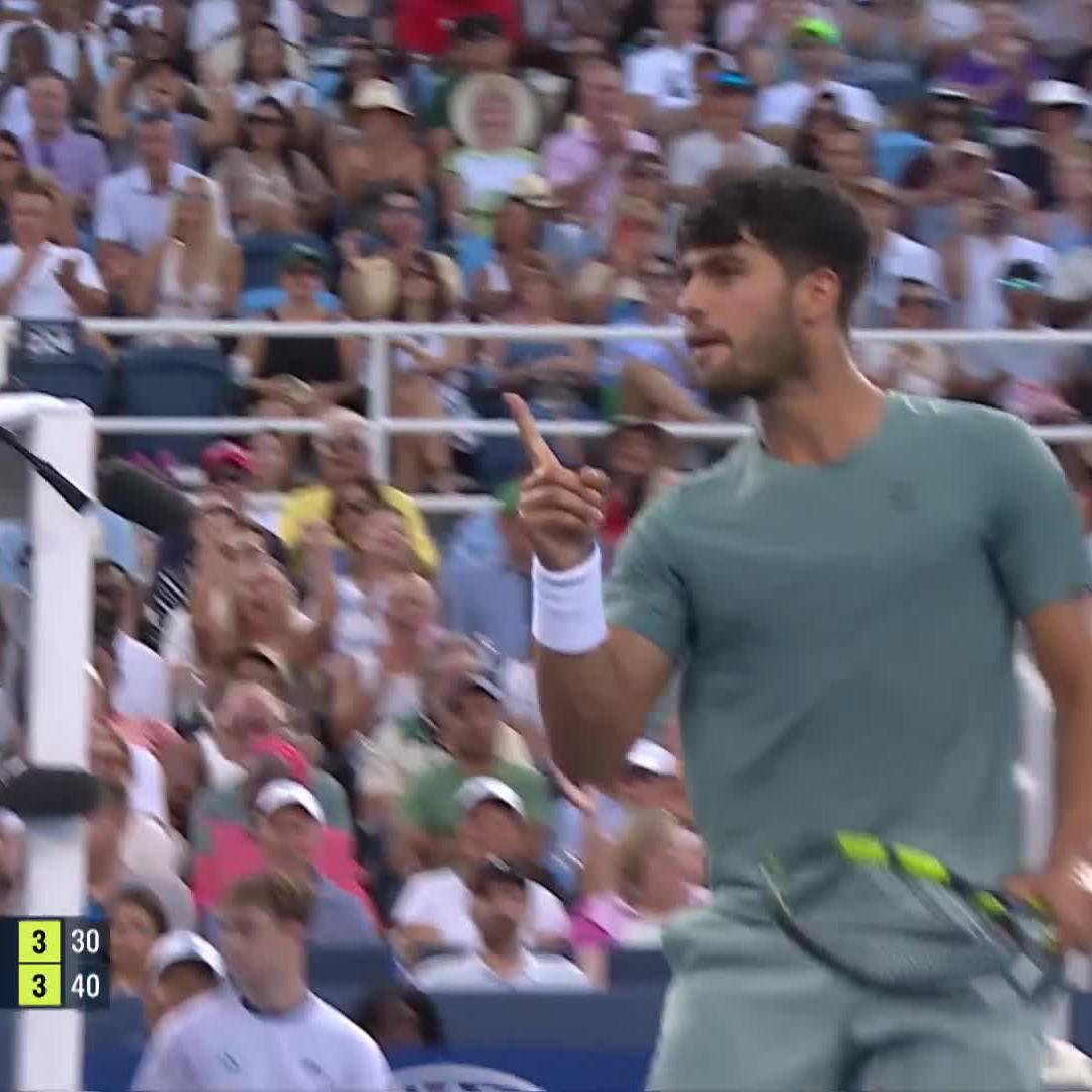 "Clutch from Carlos" 👌 Carlos Alcaraz doing Alcaraz things at #CincyTennis