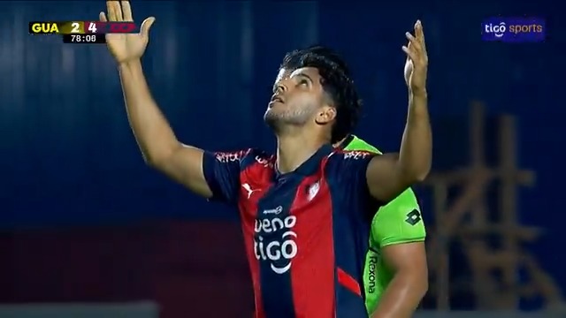 "Cerro Porteño" Porque le rompió bien el orto por 4-3 a Guaraní por la Copa de Primera de Paraguay. Se hacían los pijudos por haberse cogido a Olimpia que es la putita del torneo y hoy le entregaron la cola a Cerro, alta putita el Cacique.