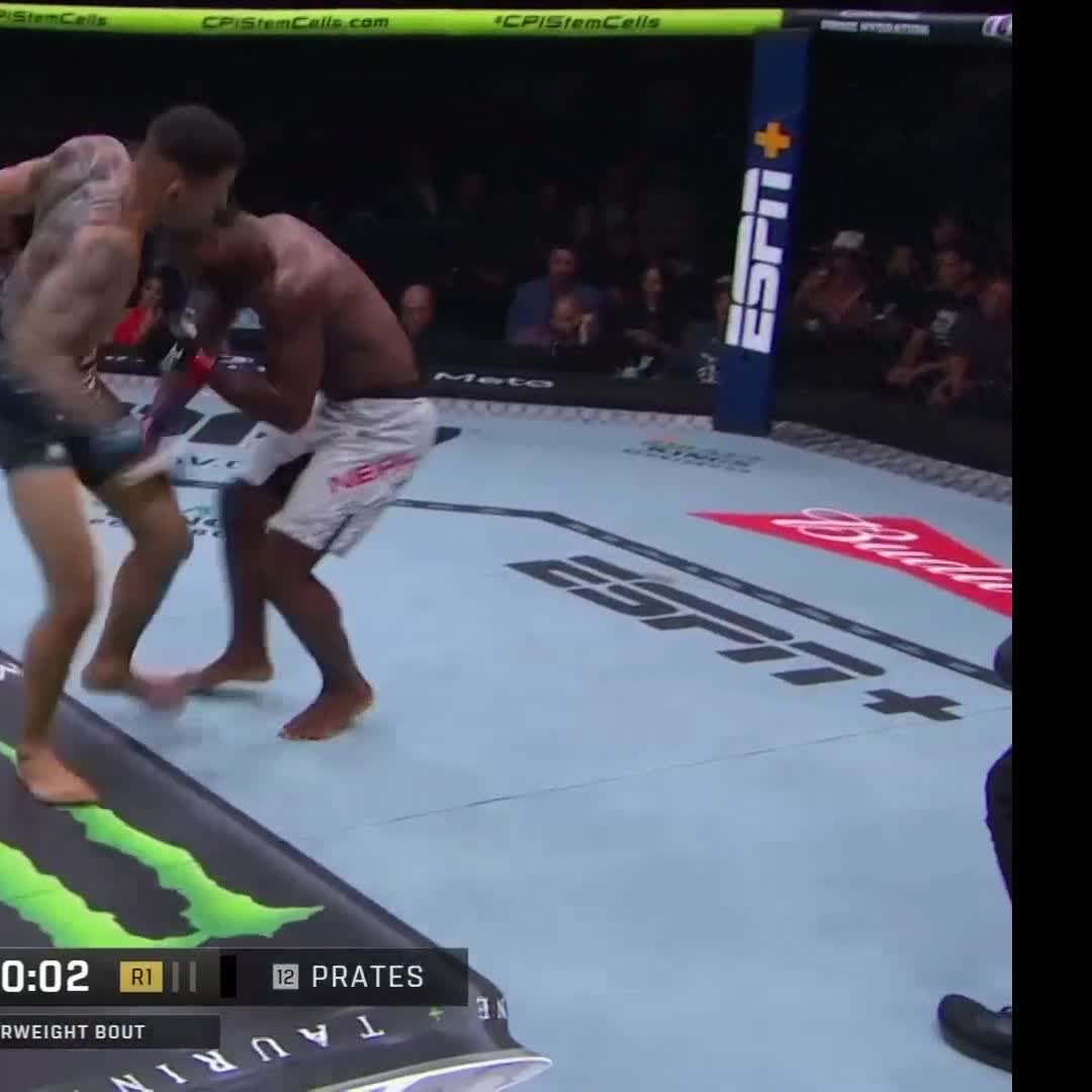 HE IS A NIGHTMARE TO DEAL WITH ๐ฎโ๐จ @TheNightmare170 with the KO at the round one buzzer! #UFC319