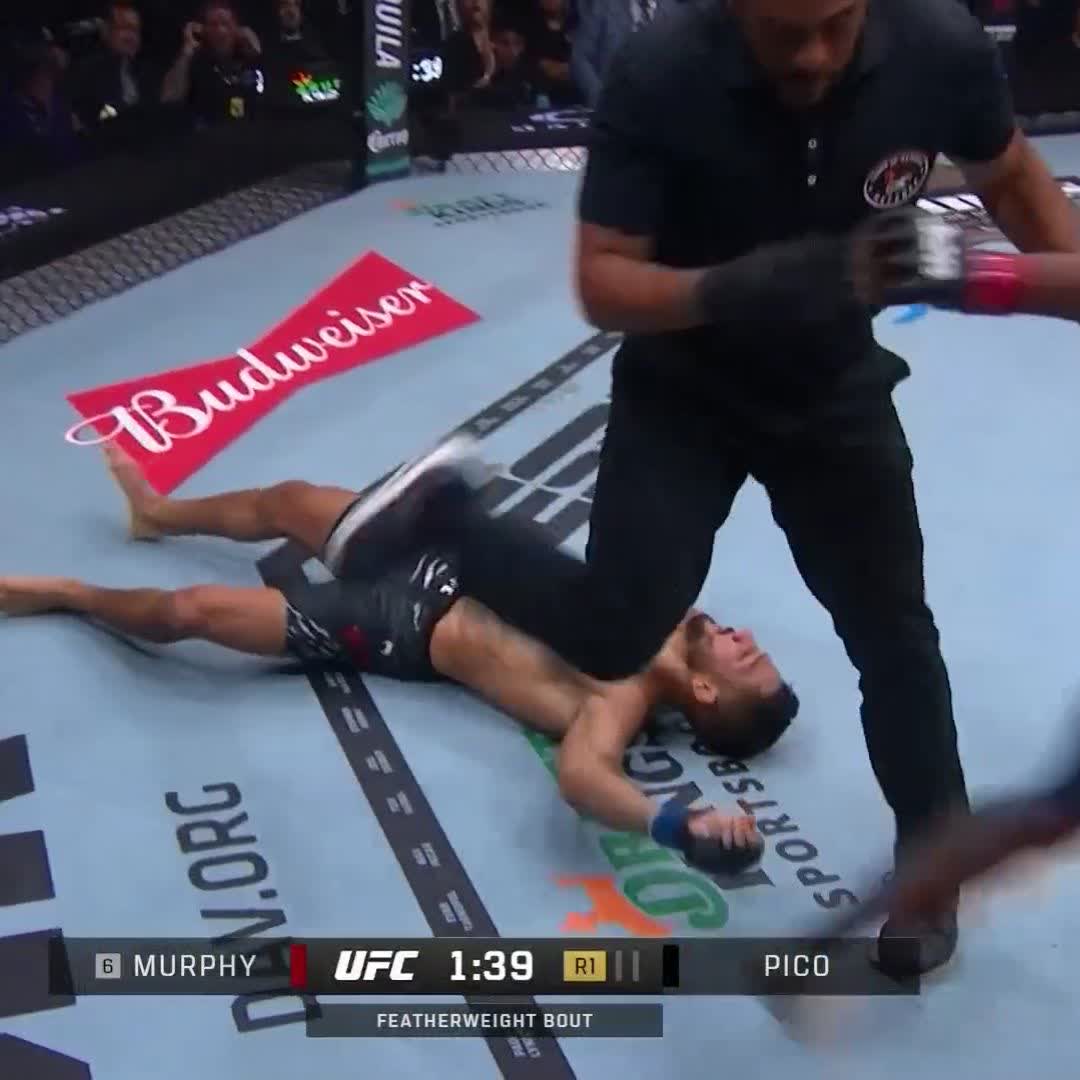 WHAT A KNOCKOUT 🤯 LERONE MURPHY just delivered a crazy spinning elbow KO! #UFC319