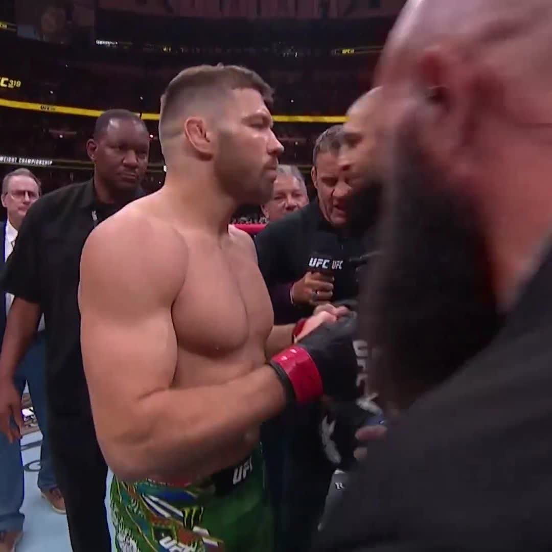 THIS FACE OFF 🥶🥶 #UFC319