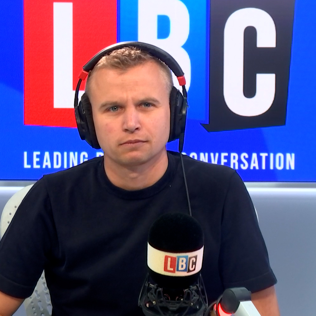 ‘Why are you interrupting me?’ ‘Because you’re spouting Kremlin nonsense, man.’ James Hanson cannot believe caller William’s stance on who the aggressor is in the Russia-Ukraine war.