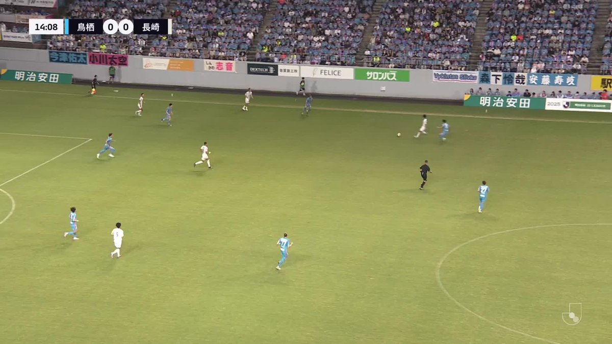 🔷🔶 𝙏𝙊𝘿𝘼𝙔'𝙎 𝙂𝙊𝘼𝙇⚽️✔️ 🔢1-0 ⚽️#マテウスジェズス 選手 左足のコントロールショット🎯 敵陣ゴール前で #フアンマデルガド 選手のキープの落としを #マテウスジェズス 選手が豪快に振り抜き先制に成功。 #vvaren #獲るぞTEPPEN #鳥栖長崎