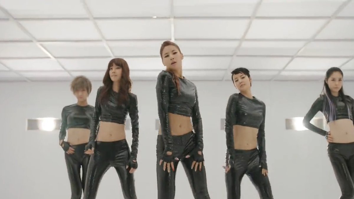 mama - gangkiz oh but if it were sistar.. or secret..