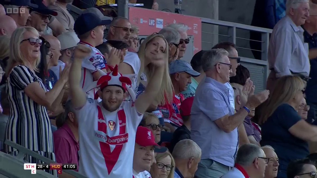 Ruthless from Saints. 💪 Tristan Sailor blasts through the Huddersfield defence to give Jonny Lomax the simplest of finishes. Watch LIVE on BBC iPlayer and BBC Two. Listen to commentary on BBC Sounds. #BBCRL