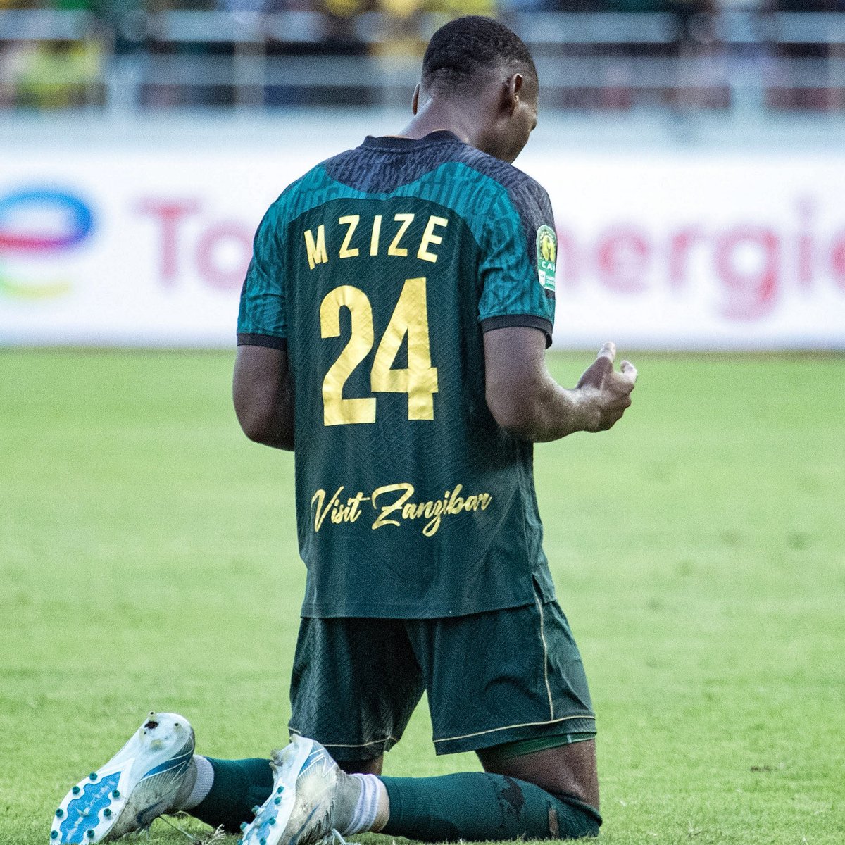 Clement Mzize. 🤯 #TotalEnergiesCAFCL
