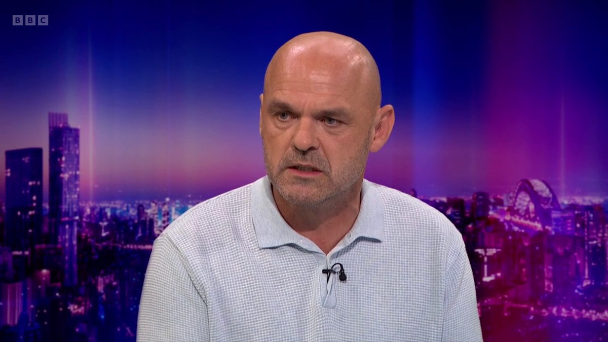 🗣 "Let him settle in". Danny Murphy says Viktor Gyokeres' "low-key" Premier League debut is not a cause for concern for Arsenal. #MOTD #BBCFootball