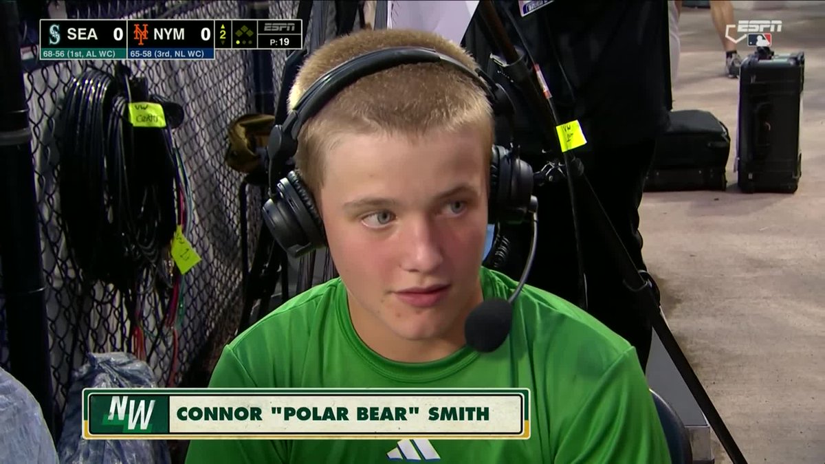 Little Leaguer Connor "Polar Bear" Smith asks Pete Alonso how he earned the nickname 🐻‍❄️ (via ESPN)
