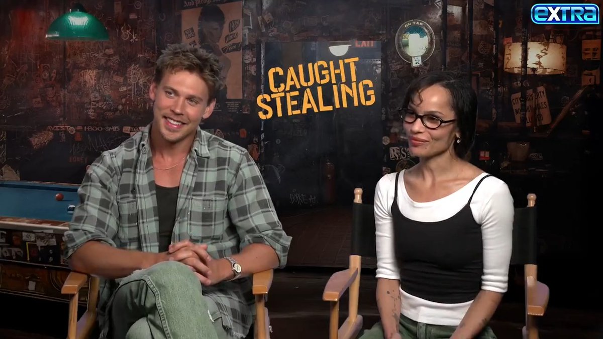 #CaughtStealing stars Zoรซ Kravitz and Austin Butler talk '90s nostalgia and what they'd bring back โ no social media... and GoldenEye on Nintendo 64! ๐ Tommy DiDario