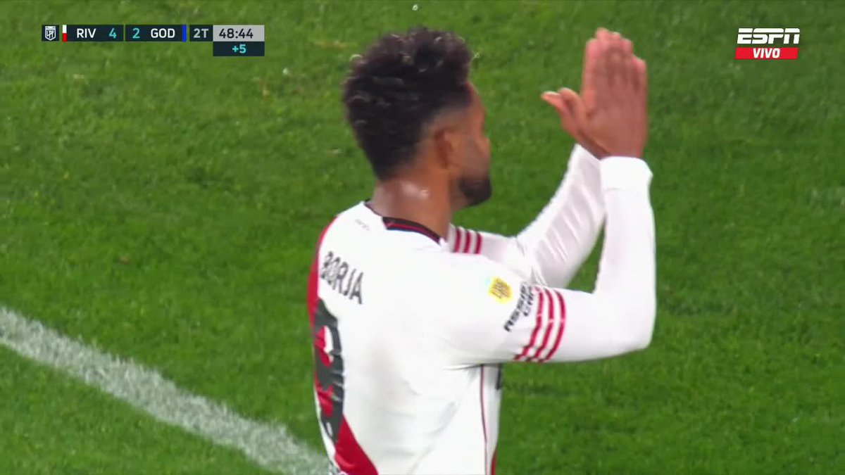 🙏🏾🫤 Miguel Ángel Borja PIDE DISCULPAS a los hinchas de River tras fallar una oportunidad clara de gol. 😬 El delantero solo lleva 1 gol en 12 partidos… no anota hace 6.