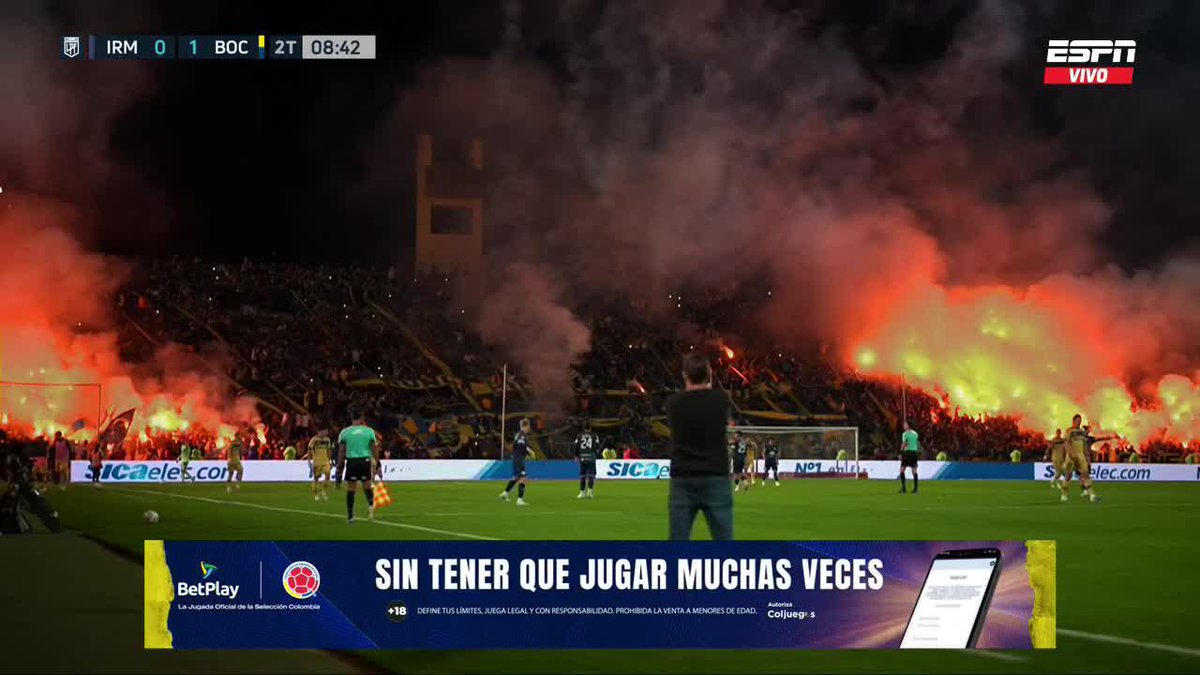 🎆🎇💙💛💙La FIESTA de los HINCHAS DE BOCA en MENDOZA cantando "Soy Bostero".