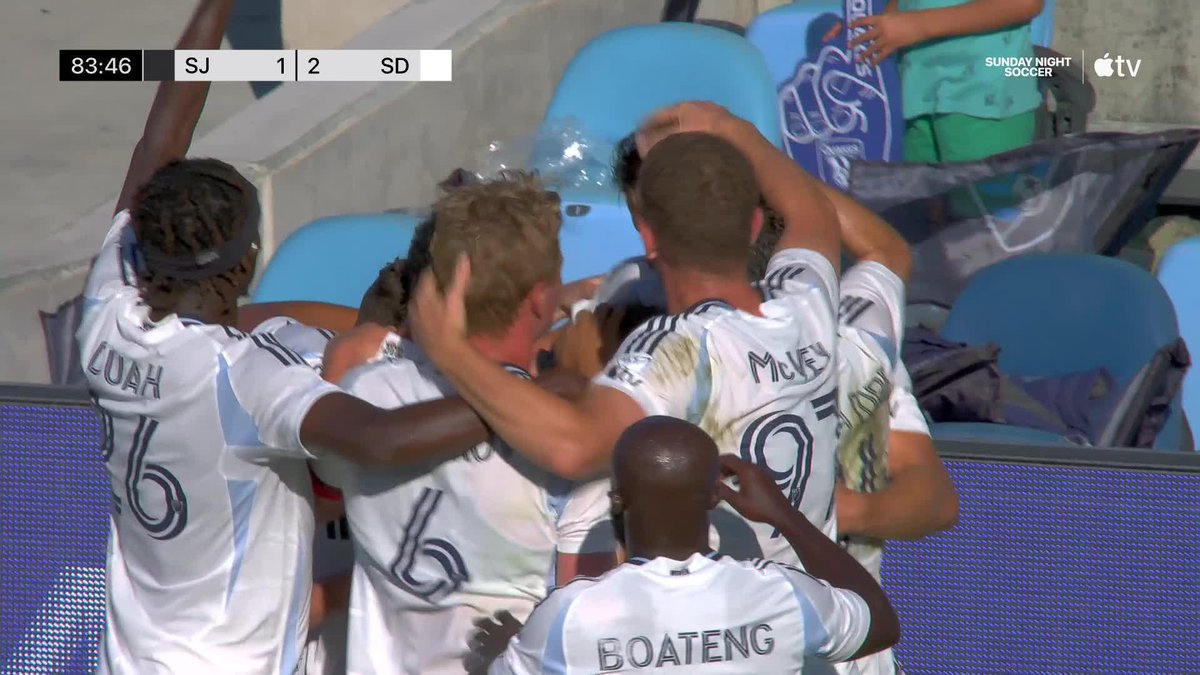 Just. Like. That. 😳 Anders Dreyer and San Diego have turned this game around! 2-1.