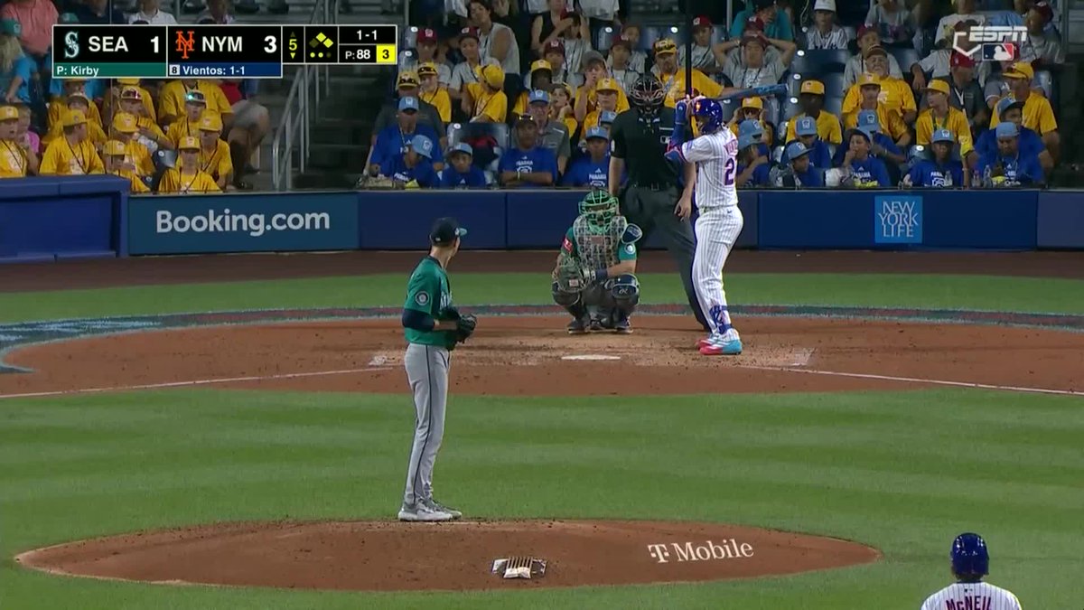"LET'S GO!" MARK VIENTOS HOMERS WITH SEAN MANAEA ON THE CALL! (via ESPN)