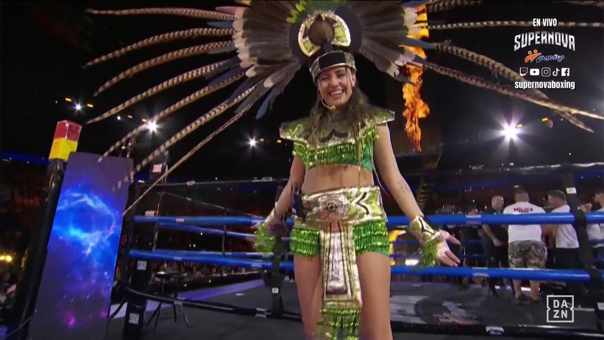 ¡ENTRADA DE DIOSA PARA PONER EN PIE A TODO MÉXICO! 🇲🇽🔥 ¡Qué pasada, Mercedes Roa! 🥊 #SupernovaStrikersAmigo