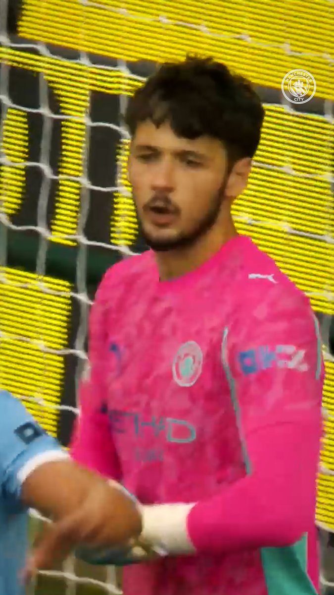 Like I said Trafford’s mental profile at the moment is ahead of any goalie at City. His determination is clear to see. Just look at his speed of reaction, the way he produces those saves, and the intensity of his response afterwards. Top, top mentality.