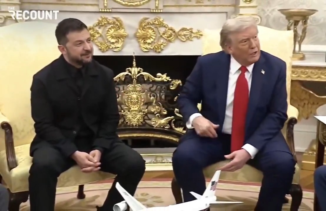 Reporter Brian Glenn: "President Zelenskyy, you look FABULOUS in that suit." Trump: "That's the one that attacked you the last time." Zelenskyy: "I remember." Glenn: "I apologize. You look wonderful." Zelenskyy: "But you are in the same suit ... I changed, you have not."