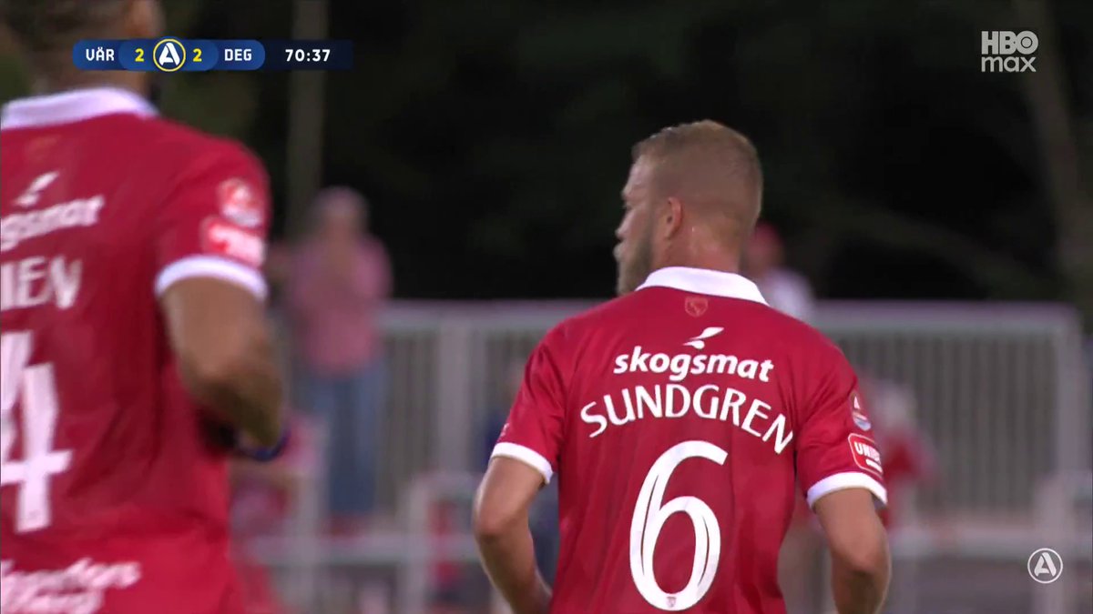Daniel Sundgren med frisparken! 🎯🚀 Degerfors kvitterar igen! 📲 Se matchen på HBO Max