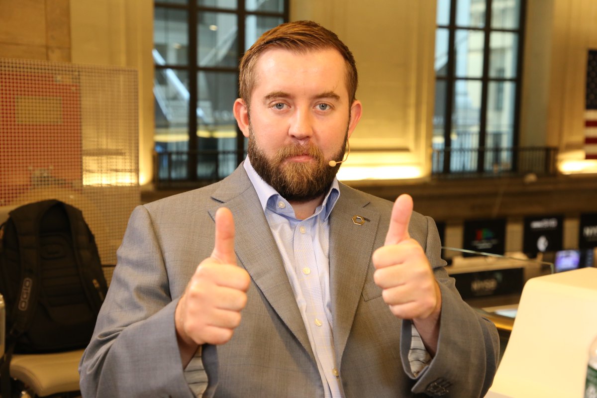 During theCUBE’s coverage from Crypto Trailblazers at NYSE 🏛, our Dave Vellante spoke with Sergey Nazarov about how @Chainlink enables over 70-80% of DeFi globally with its secure, reliable &amp; quality data. John Furrier Brian J Baumann (bjb911.x)