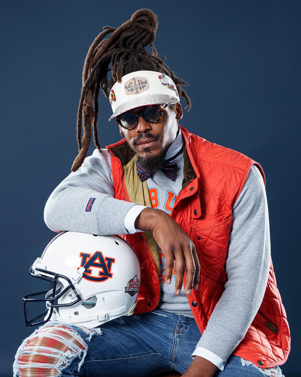 🏆 National Champion 🏆 Heisman Trophy Winner 🏆 NFL Rookie of the Year 🏆 NFL MVP There will never be another No. 2 🦅