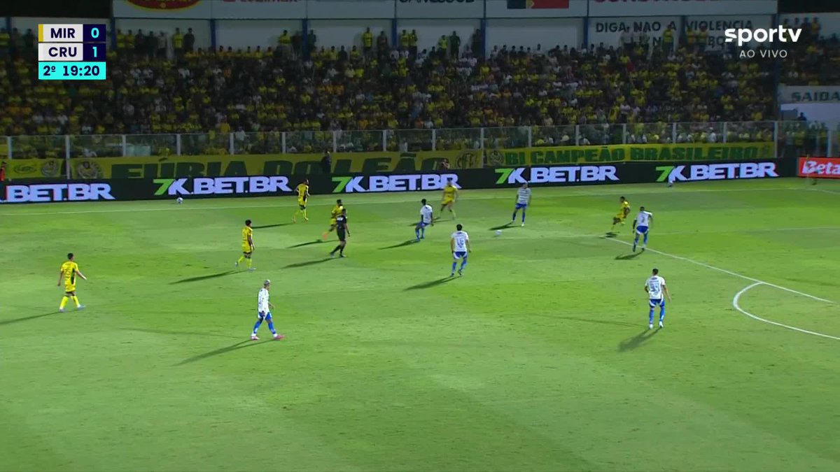 O golaço de Negueba. Mirassol 1x1 Cruzeiro. 🎥 sportv | ge