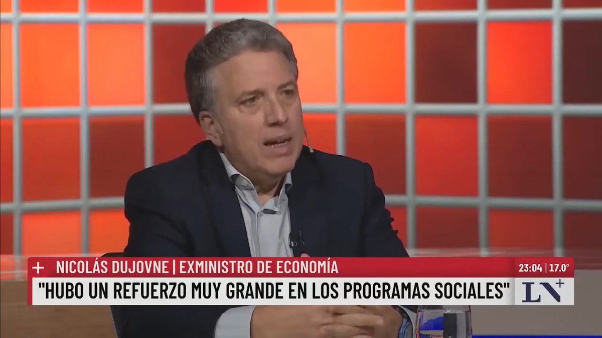 🗣️ "El mayor riesgo para la economía es que gane el kirchnerismo". El exministro Nicolás Dujovne señaló que el resultado electoral impactará en los mercados y sostuvo que, si al Gobierno le va bien, el riesgo país bajará. 📺 En #OdiseaArgentina
